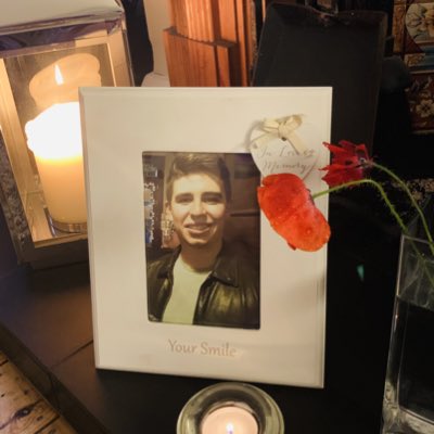 GoreFiona's tweet photo. #NewProfilePic https://t.co/rFU81PLjMs