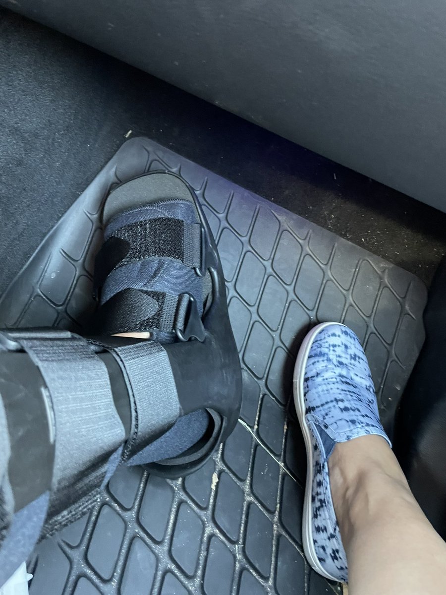 DrD_SocialWork's tweet image. I may or may not have been installing my fence at home alone against my partners advice. I may or may not have fallen off a ladder. I definitely did not break my ankle!! Let’s be honest if you know me it’s shocking I’m 40 and this is one of my worst injuries #Win?? Only #Sprained