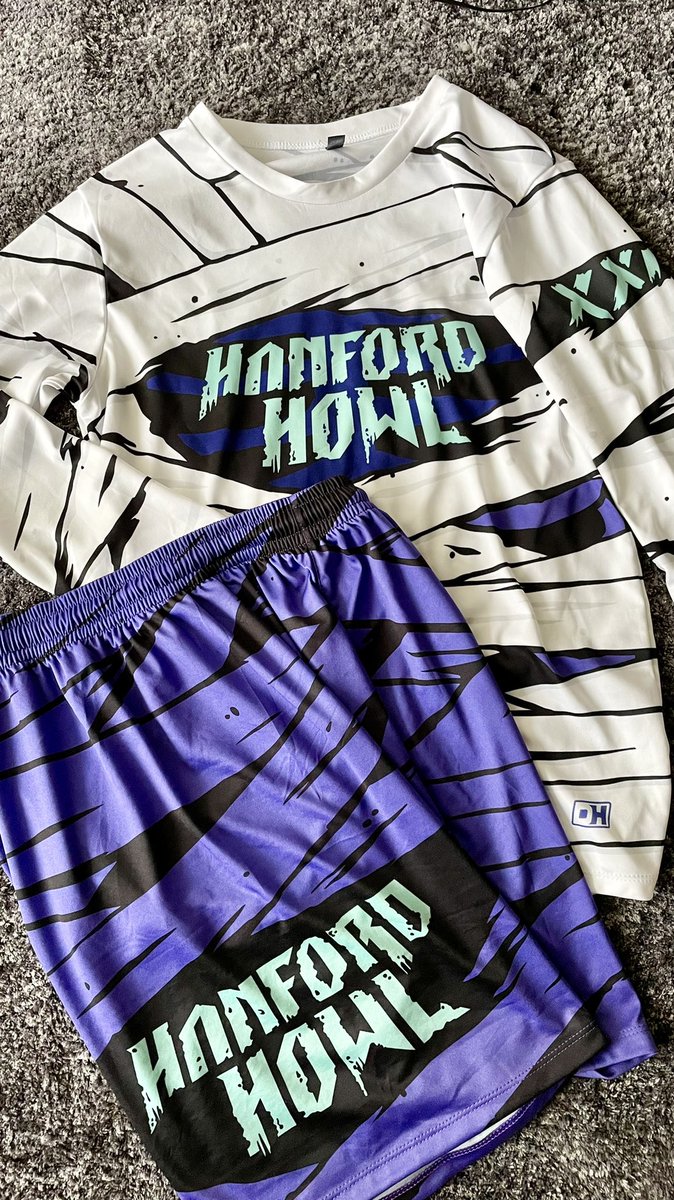 HanfordHowl's tweet photo. Shoutout to @dh_ultimate for being our sweet wearable swag supplier again, and to @DiscraftULT for the discs! #hanfordhowl https://t.co/7BjFeXoXkC