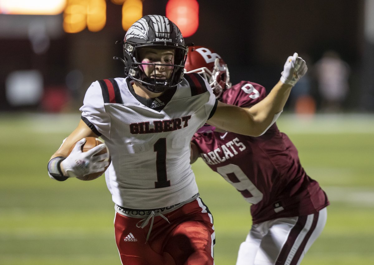 LouatTheState's tweet photo. Congrats to @gilbert_indians WR  
@gagegunter06 on being voted Midlands Player of Week. Gunter had 111 yards receiving and 2 TDs in playoff win over Loris. Thanks to all who voted. https://t.co/KtwCZsor8c
