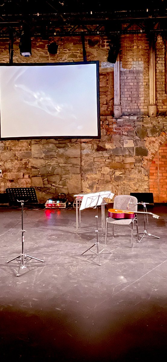 abigailsong's tweet photo. Picture of the stage set up @smockalley Wonderful performance by @LinaAndonovska this evening! Thank you #flute #music #musiccurrent #livemusic https://t.co/OhEQCDMbv7