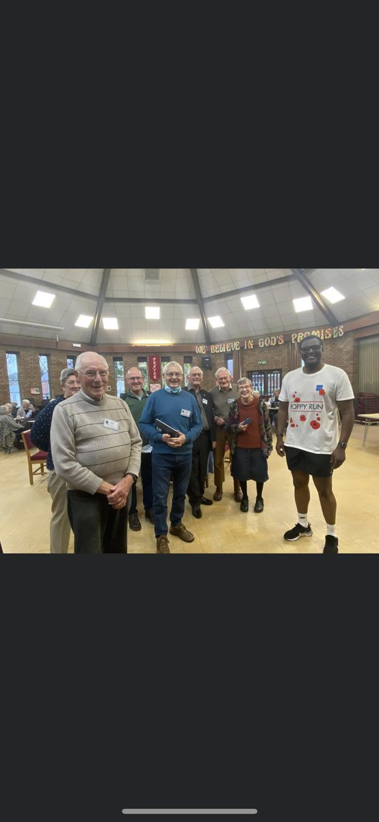 DarrenG_Henry's tweet photo. Whilst on my Poppy Run in #Bramcote, I came across the Silver Surfers group based at St Michael and All Angelโs Church. Silver Surfers do a great job supporting older people to learn IT and computer skills. They were very kind to donate to my Poppy Run! #PoppyRun #SilverSurfers https://t.co/hzb14IKXzU