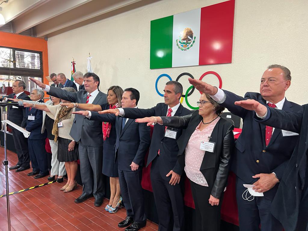 DanielAceves84's tweet photo. Una vez más, México consolida su compromiso con el movimiento olímpico. Se realizó una elección ejemplar, en la cual no hay ganadores, ni vencedores, únicamente personas creyentes de que por el deporte y los valores Olímpicos vale la pena trabajar. #ConsejoDirectivo @COM_Mexico https://t.co/mirJCuCoo6