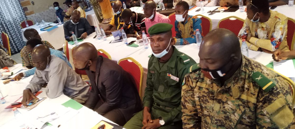 Onudhguinee's tweet photo. 11/11/2021: Atelier de de vulgarisation du cadre juridique et institutionnel de la gouvernance foncière.
Projet #PAMGUINEE-@FAOGuinee -@Onudhguinee @GuineeOneUN https://t.co/wzis96QQ9Q