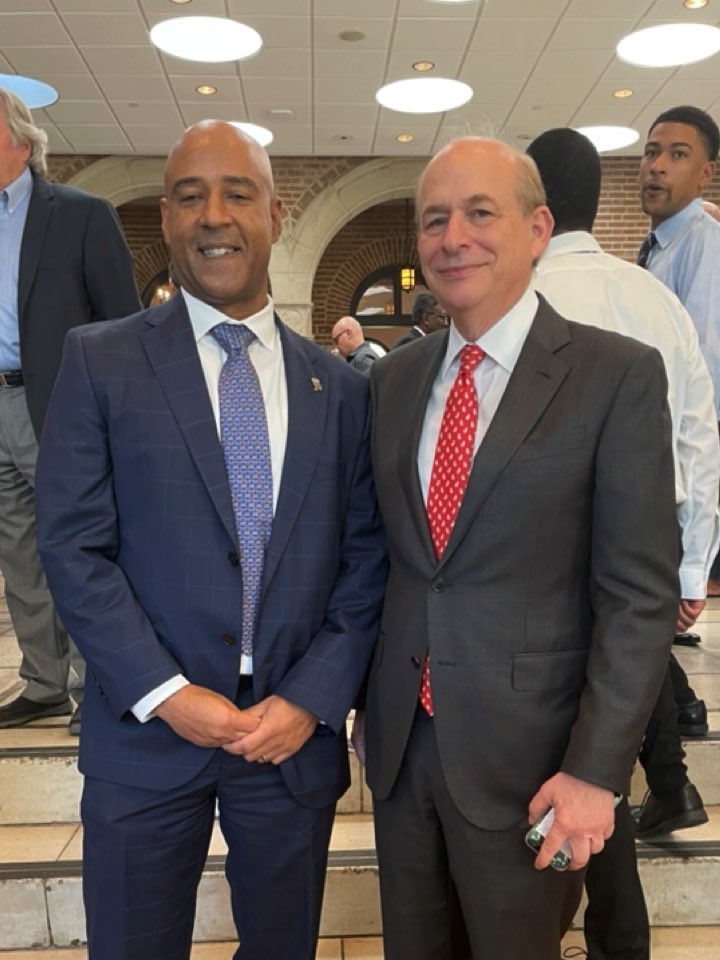 I am so thrilled that our Provost, <a href="/RDesRoches/">Reginald DesRoches</a> has been named as Rices’s eighth president!!