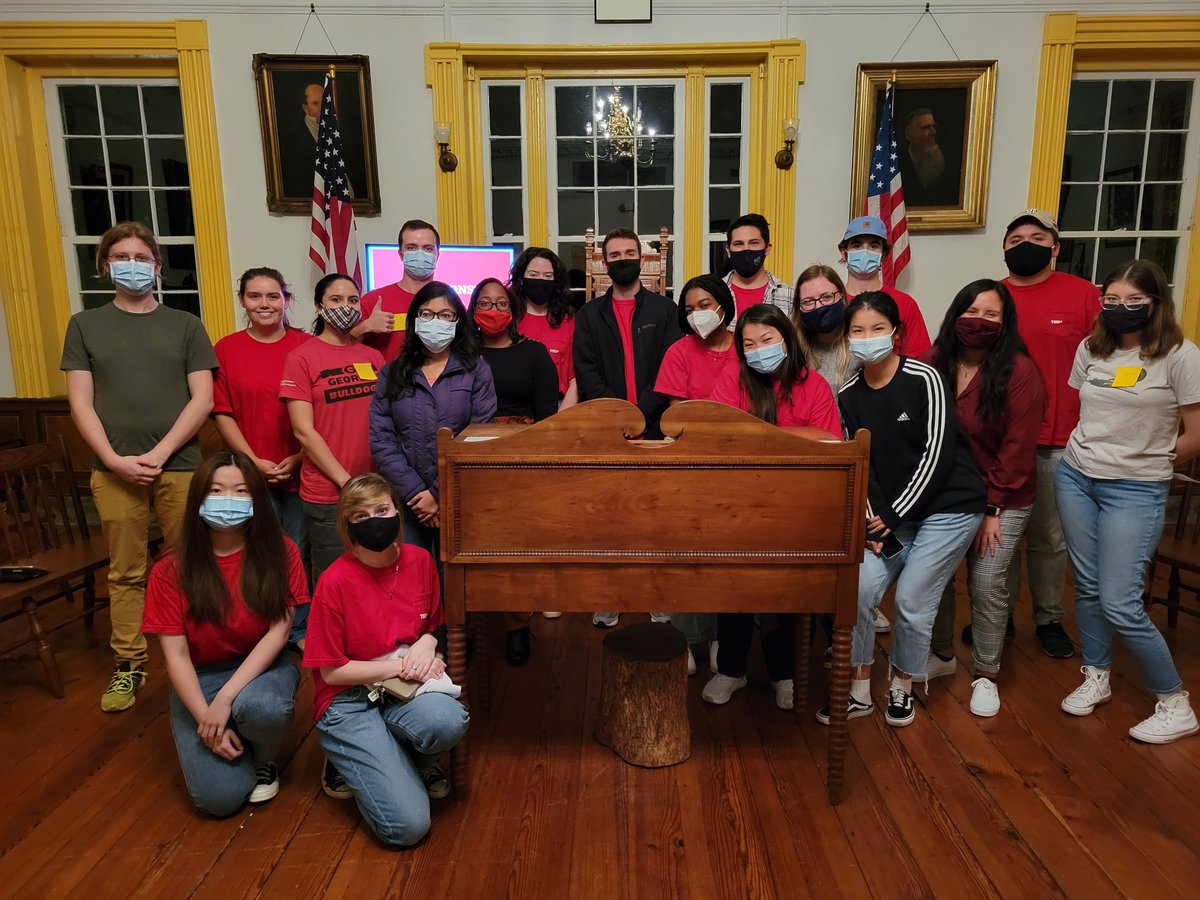 UGAGradSchool's tweet image. This week, the Graduate School celebrated National First-Generation College week with UGA. We partnered with @TEDxUGA  to transform first-gen journeys into narratives that reflect their strengths and successes. #FirstGenDawgs #FirstGenCelebration