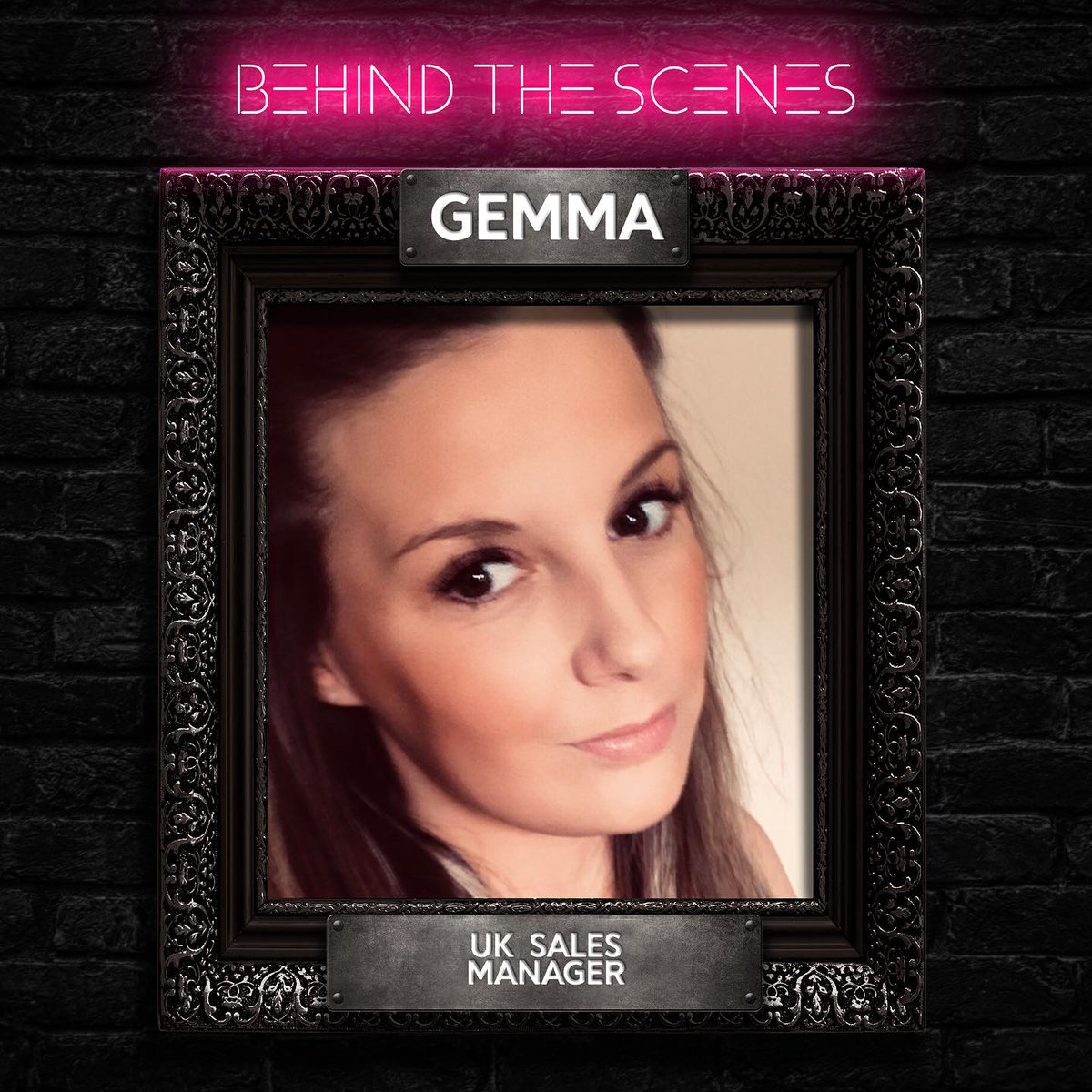 Rioteliquid's tweet photo. Up next is our newly promoted UK Sales Manager, Gemma.
When she's not busy wrangling in the UK sales team you can find her smashing targets or a greek dinner! βοΈ
BIG ON LIFE. BIG ON FLAVOUR.
.
.
.
#riotsquadeliquid #iamriot #jointheriot #meettheteam #squad #theriotway https://t.co/5ZSiwh4xvL