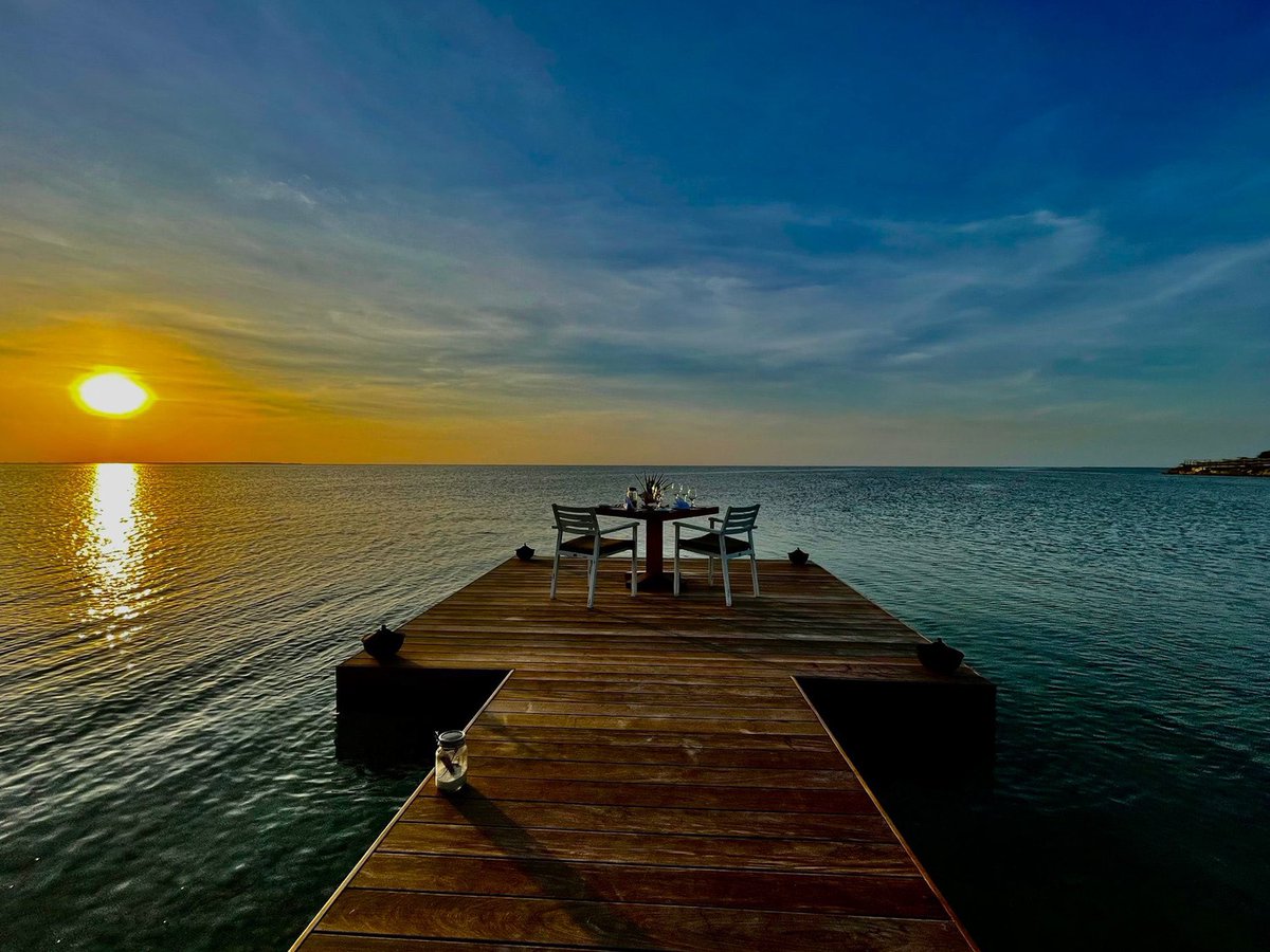 ambergriscaytci's tweet photo. β¨Special dinner on the Calico beach deck. π
#ambergriscay #privateislandresort #allinclusiveluxury #chooseyourownadventure #turksandcaicos
#ambergriscay #sunset #beachsunset #sunsetdinner #dinnerview #romanticdinner #luxuryexperience #privateisland https://t.co/lh2EhzJrms