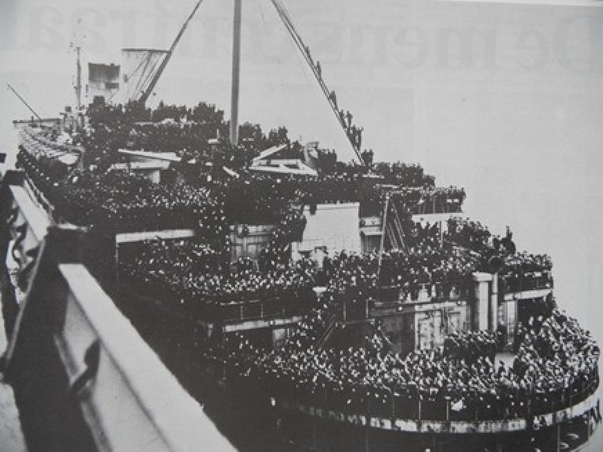 HALcruises's tweet photo. #DidYouKnow: Nieuw Amsterdam II served as a troop carrier during World War II. During one voyage she carried 8,051 troops, yet she was only designed to carry 1,220 guests! #VeteransDay https://t.co/xfODj23uf1