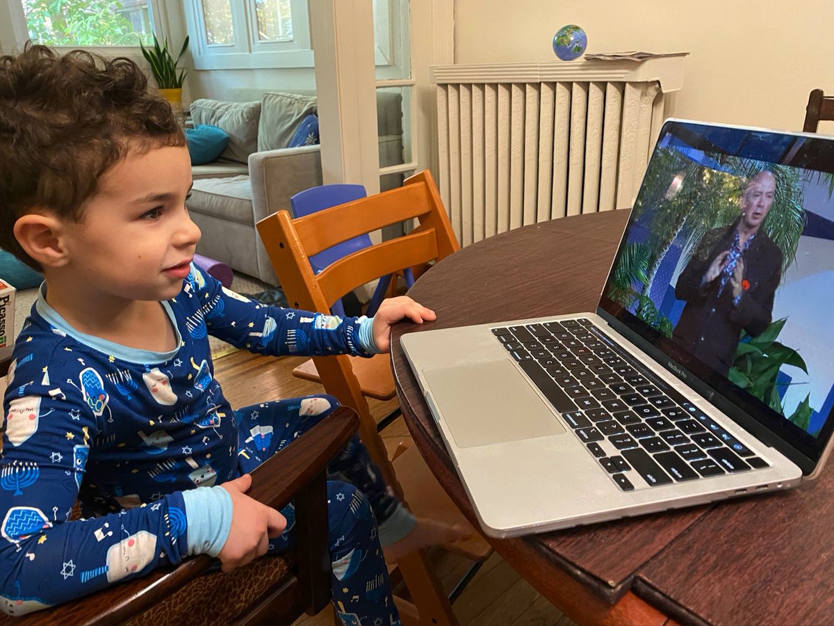 lwsplash's tweet photo. Learning for all levels @degreed #degreedlens @dpontefract. This is right before watching @DisneyFrozen for the ntheenth time #homefromschool https://t.co/2X695RrVtg