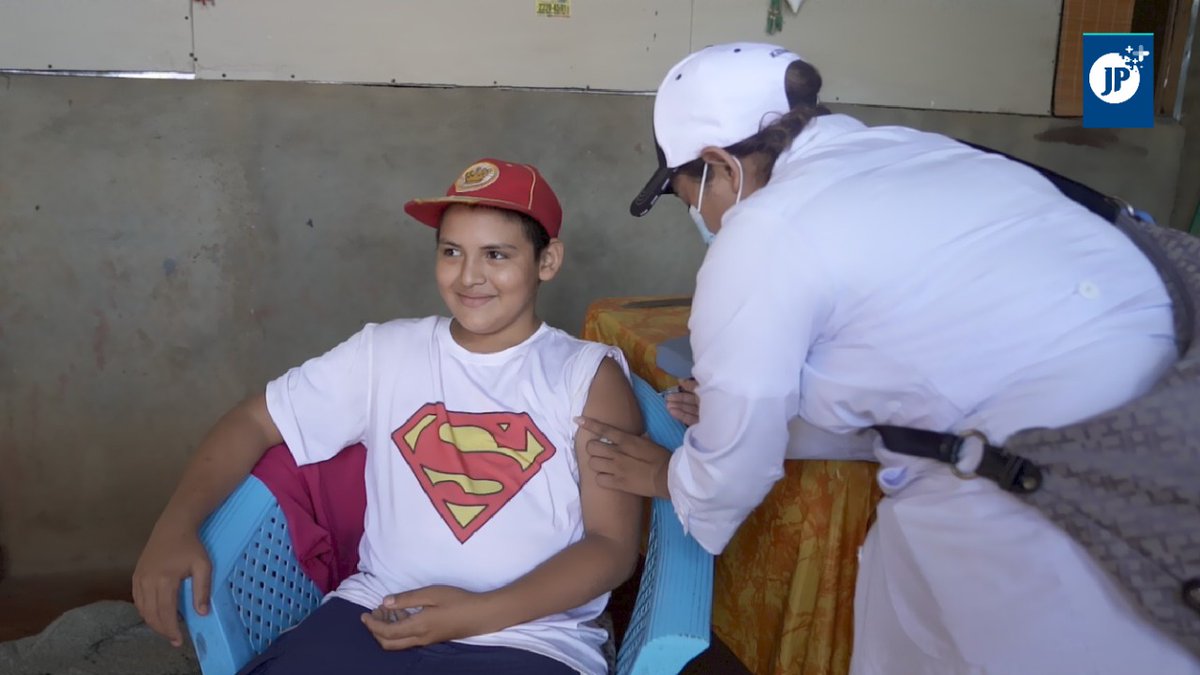 jpmasespanol's tweet photo. Nicaragua inició a desarrollar casa a casa su Programa de Vacunación Voluntaria y Gratuita contra la COVID-19. Este proceso se suma a los  2,519 puntos de vacunación, ferias de salud y al programa Mi Hospital en Mi comunidad que ha habilitado la nación centroamericana. https://t.co/qZLGBBFnUz