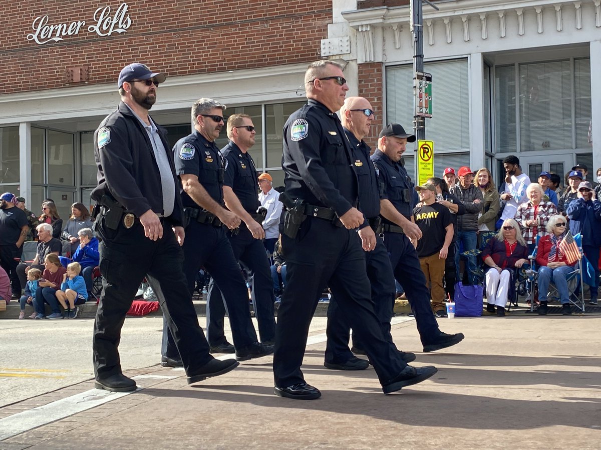 Knoxville_PD's tweet photo. We were honored to take part in today’s #VeteransDay parade in downtown Knoxville. 

To all the brave men and women who have served and to all those who continue to serve, thank you. 🇺🇸🇺🇸 https://t.co/Q44duBr60P