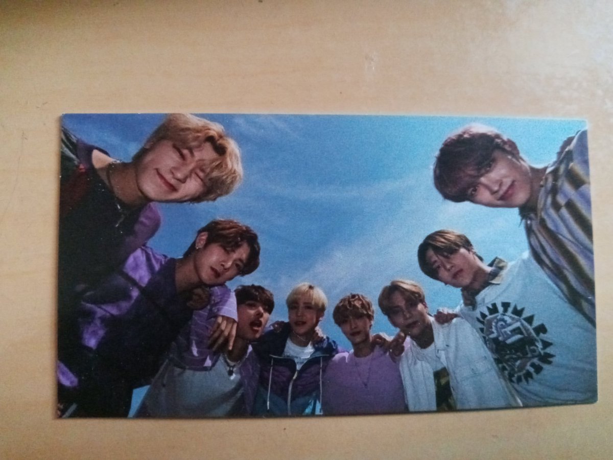 taehyglr's tweet photo. feedback!!
Já tinha ganhando polaroids da lojinha ano passado, fico muito feliz com a evolução!! A qualidade é ótima e muito bem feita, eu fiquei muito feliz com o resultado e pretendo comprar mais vezes! Amo muito a @gldnstore espero que fique cada vez mais reconhecida!! 😸😸 https://t.co/UZiGF3K0Db