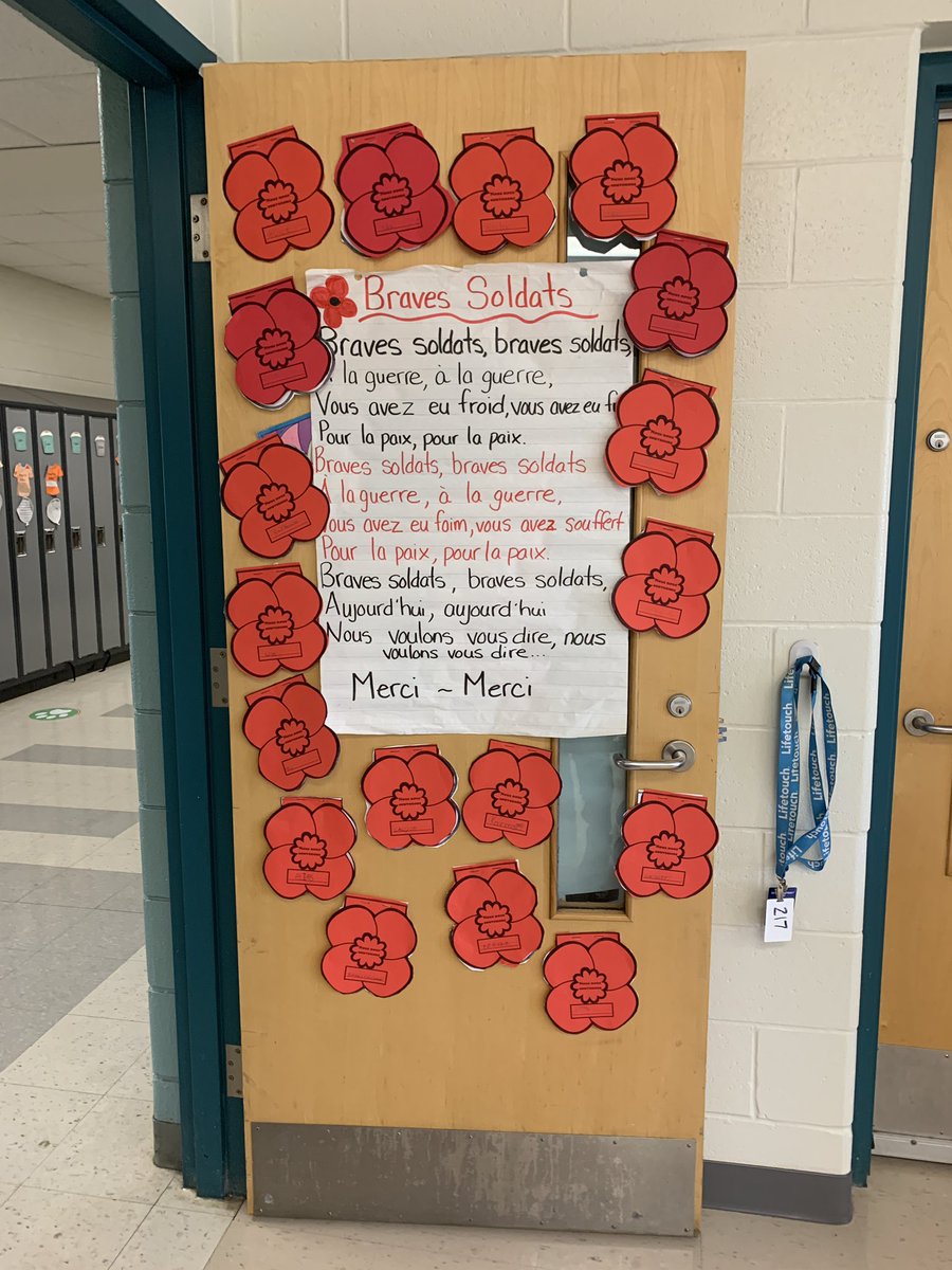 Chabot_secondST's tweet photo. Nous nous souvenons des braves soldats. @tdsb_secondst @TDSB_fsl @tdsb https://t.co/8rT2b9EpQ0