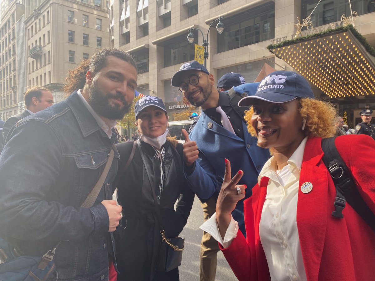 nycveterans's tweet photo. #TeamDVS showed up to march in this year's #NYCVeteransDayParade!
There are plenty of #veterans & non-veterans on our staff - EVERYONE works to ensure that NYC's veterans have the support they need. Happy #VeteransDay to these public servants!
#NYCVeteransDay21 https://t.co/5fLIETmAEt