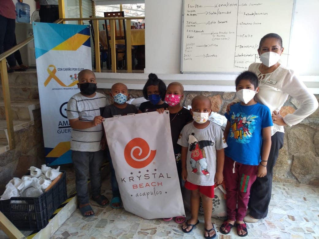 AMANC_GUERRERO's tweet photo. Muchas gracias al Hotel @KrystalACAPULCO por su visita y continuar beneficiando a nuestros pequeños del Albergue AMANC Guerrero. 🎗
#somosAMANC 
#Ayuda https://t.co/xbEug0zXUu