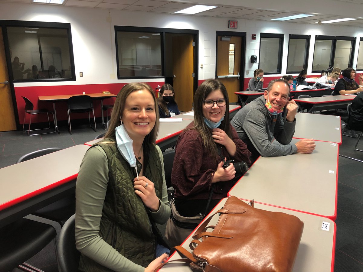 PerformaInc's tweet photo. 4th Annual Girls STEM Day conference - a program that educates and encourages girls in the 6th-9th grade to pursue STEM-related careers. Performa team members presented on careers in architecture and an engaging design slam activity! #STEM #Careers @AAUW @UWSystem https://t.co/GePAllGQ3q