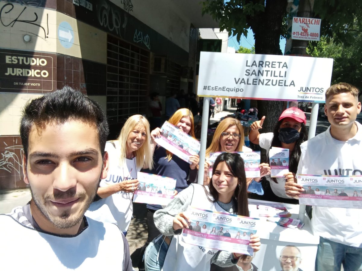 Luciano3F's tweet photo. Terminamos un pequeño comienzo, #Juntos con el trabajo en equipo escuchamos y acompañamos a cada vecino de Tres de Febrero, vamos por un proceso, un cambio.
#VamosJ
.
.
.
@fernandotrigo3f 
@1Aylenmagali 
@soffullua 
@MMartinez_3f 
@Patolromeo 
@DanteGalletti3f 
@LucasCarlini95 https://t.co/s1nkJjjTX7