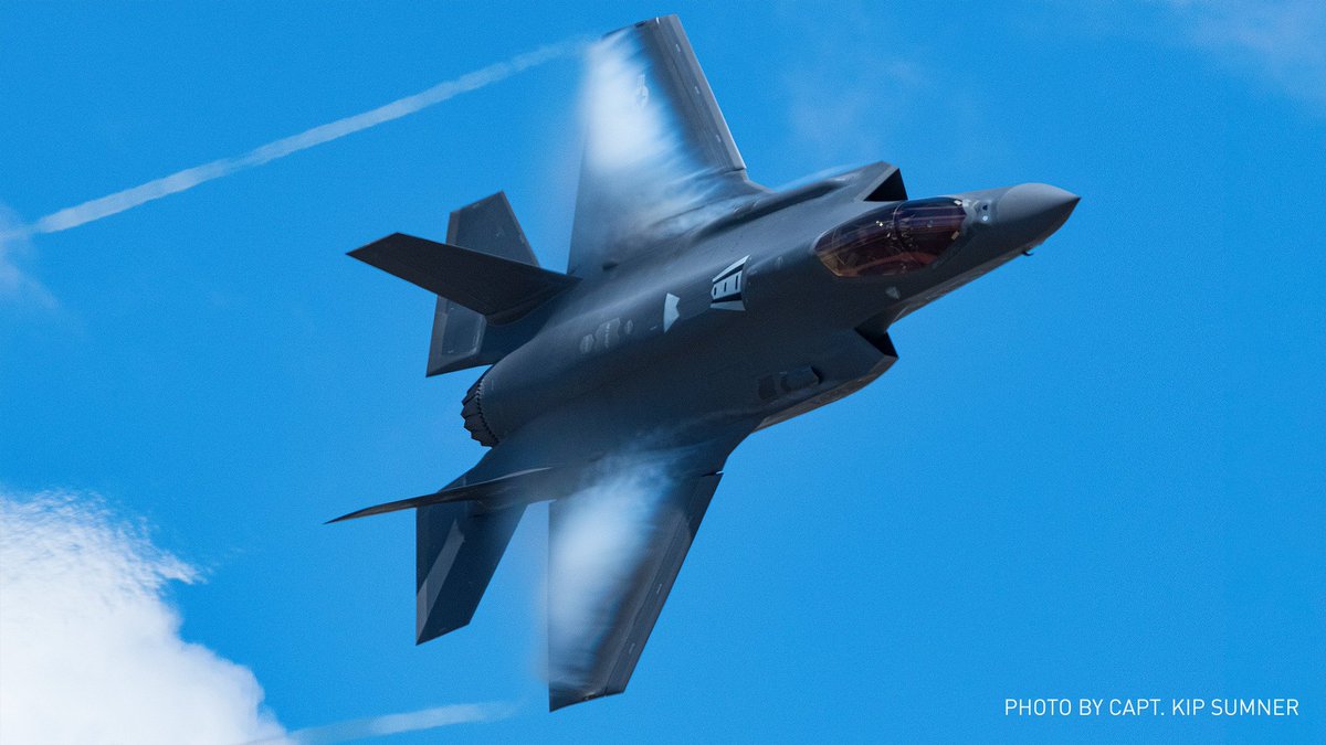 <a href="/usairforce/">U.S. Air Force</a> We're partial to #FighterFriday ourselves. 😉⚡