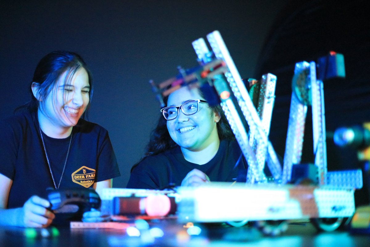 cs_deer's tweet photo. Our robotics students will change the world. They dream, invent, build and make it happen. https://t.co/yfckJXb5Py