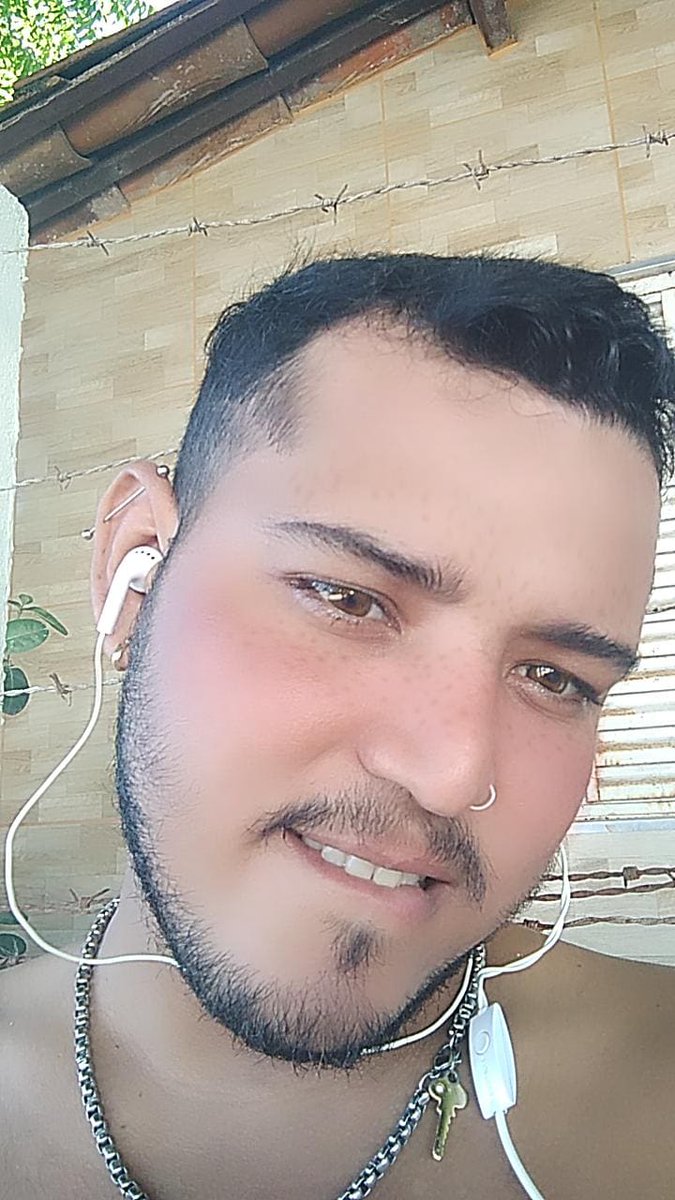 JerfessonMagal2's tweet photo. Respeitavel publico um show tão maluco essa noite vc vai perder um amigo na zona de perigo,essa noite vc vai ver o que vai acontecer aqui comigo..... https://t.co/wz3dYiNAaX