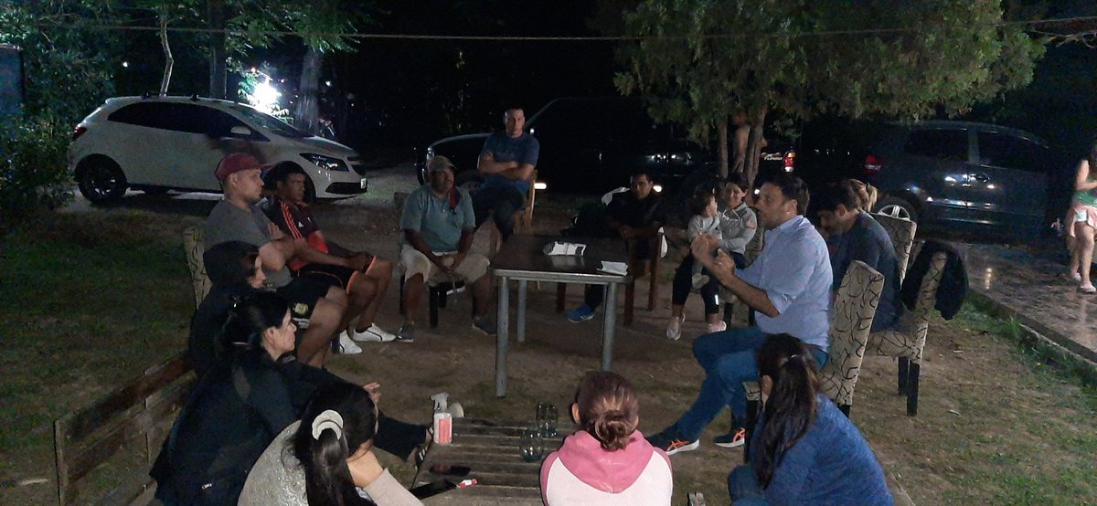 Seguimos llevando nuestra propuesta a  cada barrio de Pilar #VamosConVos <a href="/RandazzoF/">Florencio Randazzo</a> 
#DelViso