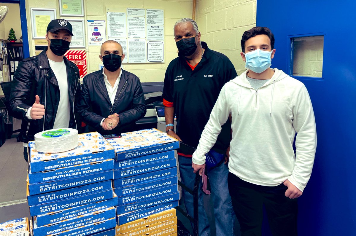 For Veterans Day, we wanted to show our gratitude to the men and women who have served this nation. Our team provided Bitcoin Pizzas to Borden Avenue Veterans Residence. Their staff are incredible and if you’d like to support their programs visit the link below. 🇺🇸