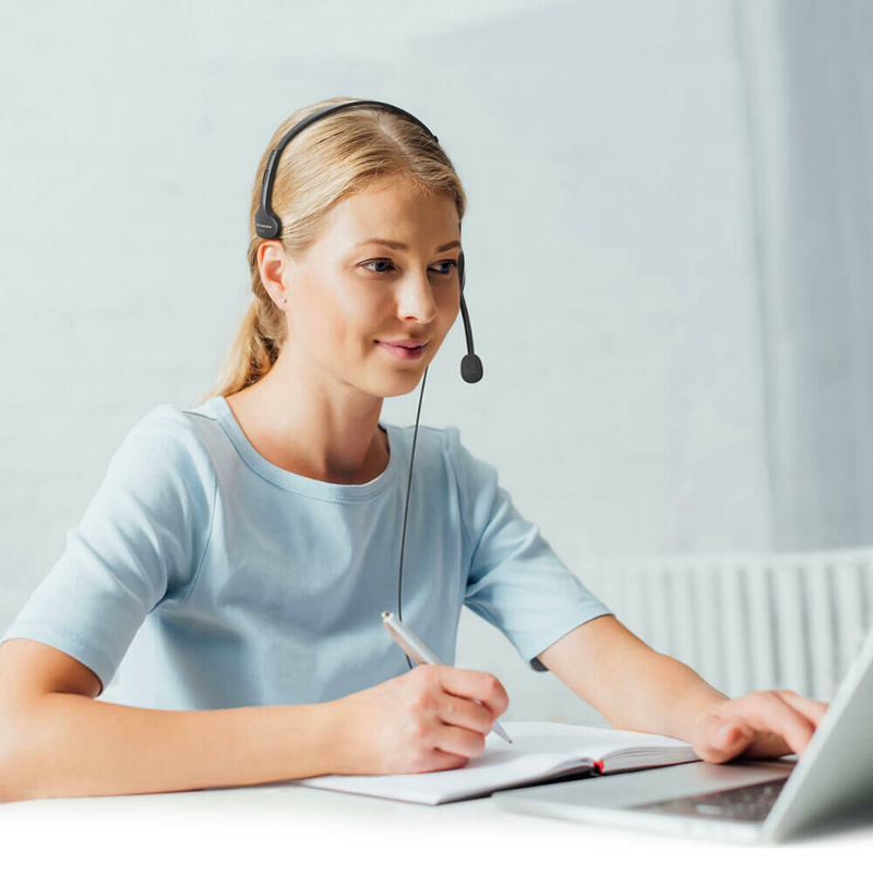 USAudioTechnica's tweet photo. #NowShipping: The ATH-#101USB and ATH-#102USB Computer Headsets! With your choice of single-ear or dual-ear design, these lightweight #headsets feature a #noisecancelling #microphone to provide clear audio. Learn more: https://t.co/K0IFnfZ7l5 #AudioTechnica https://t.co/sA4LdiGdKu