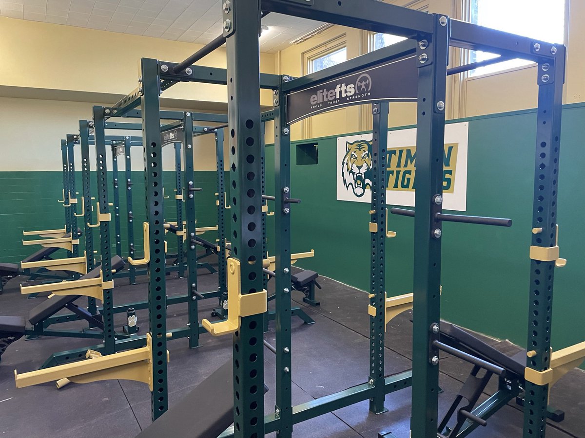NateHarvey2600's tweet photo. Huge thank you to @mweiser89 and the Bishop Timon Tigers for choosing @elitefts for their weight room build!!! Keep an eye on this program the next couple of years! Big things coming!! #thisiscoachinggnotaGDfratparty #weouthere #truthoverhype #love #peace #blessed https://t.co/tN9nSejBrZ