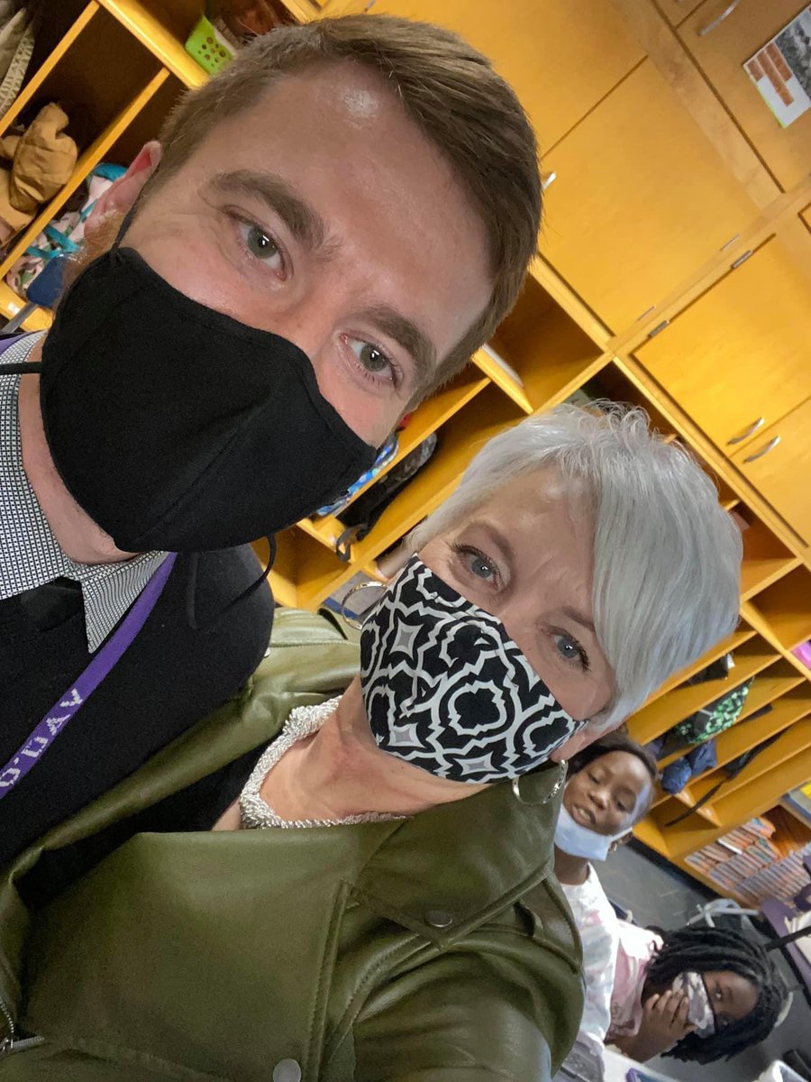 That day when you volunteer in your son’s classroom and a student asks if you are proud of your son! Life is full circle!❤️❤️❤️
#educatorMOM #myson 
#proudmama <a href="/ODAYRUNNER13/">Connor O'Day</a>