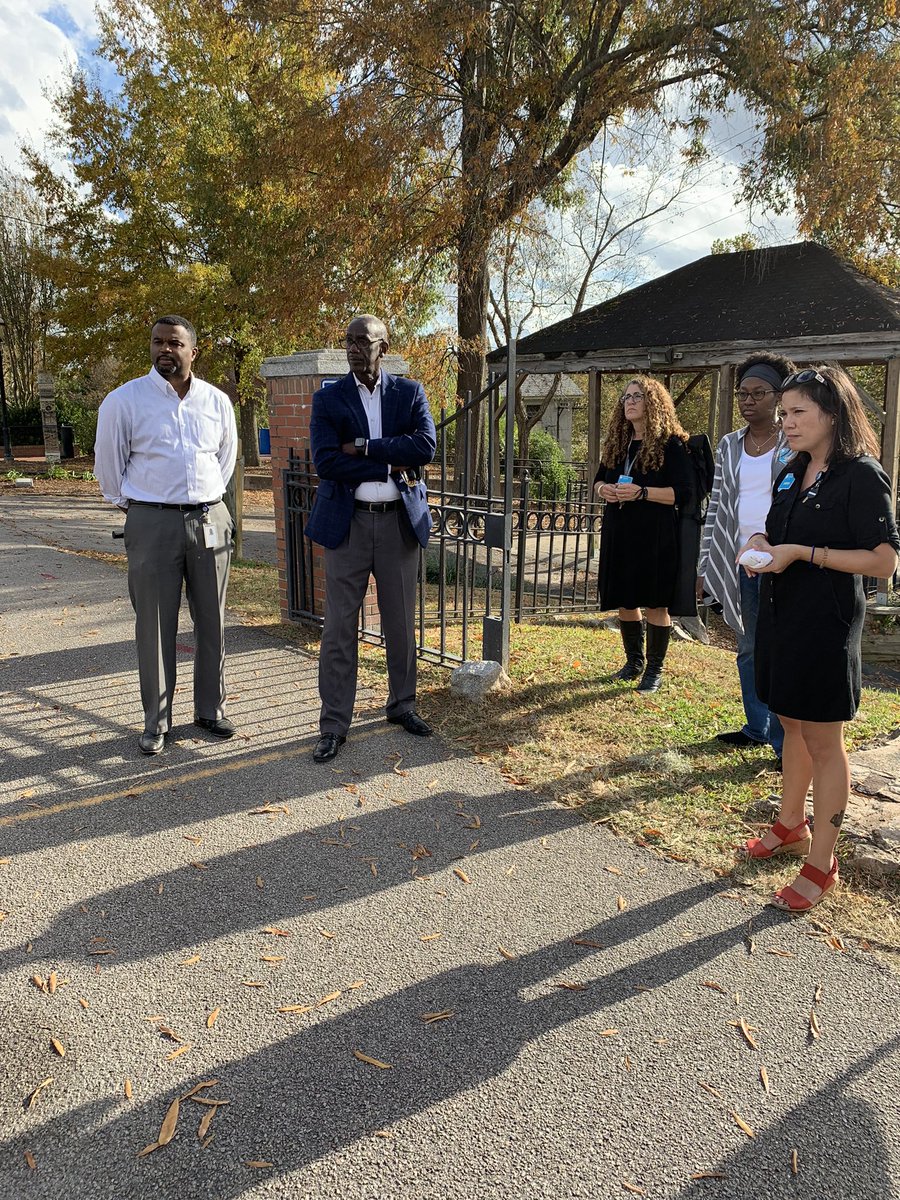 accessfreely's tweet photo. Thank you to all of our Sponsors, Partners, and Visitors for participating in the reveal of our 3rd StoryWalk “I am a Bird” .5 miles of literature and movement at #RiverfrontPark #colacity #letsmoveinlibraries #accessfreely https://t.co/KKeN8X7BLM