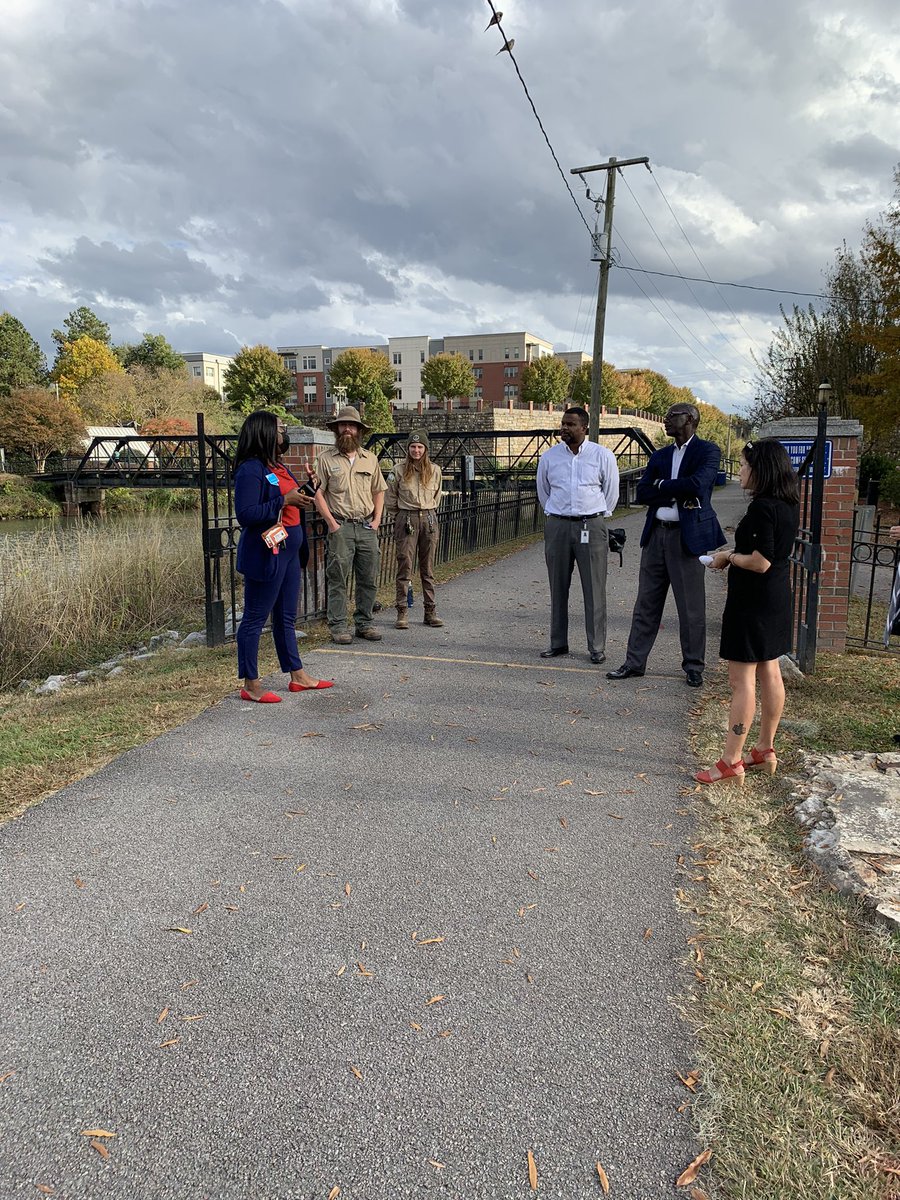 accessfreely's tweet photo. Thank you to all of our Sponsors, Partners, and Visitors for participating in the reveal of our 3rd StoryWalk “I am a Bird” .5 miles of literature and movement at #RiverfrontPark #colacity #letsmoveinlibraries #accessfreely https://t.co/KKeN8X7BLM