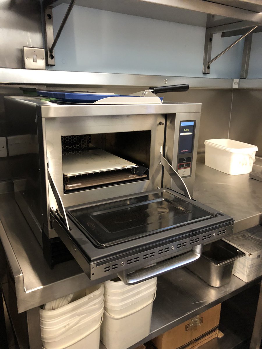 Justtalkingfood's tweet image. Checking out the amazing @Panasonic_Pro #SCV2 at the new, soon to be open, @CafeSpiceNamast  with @chefcyrustodiw1