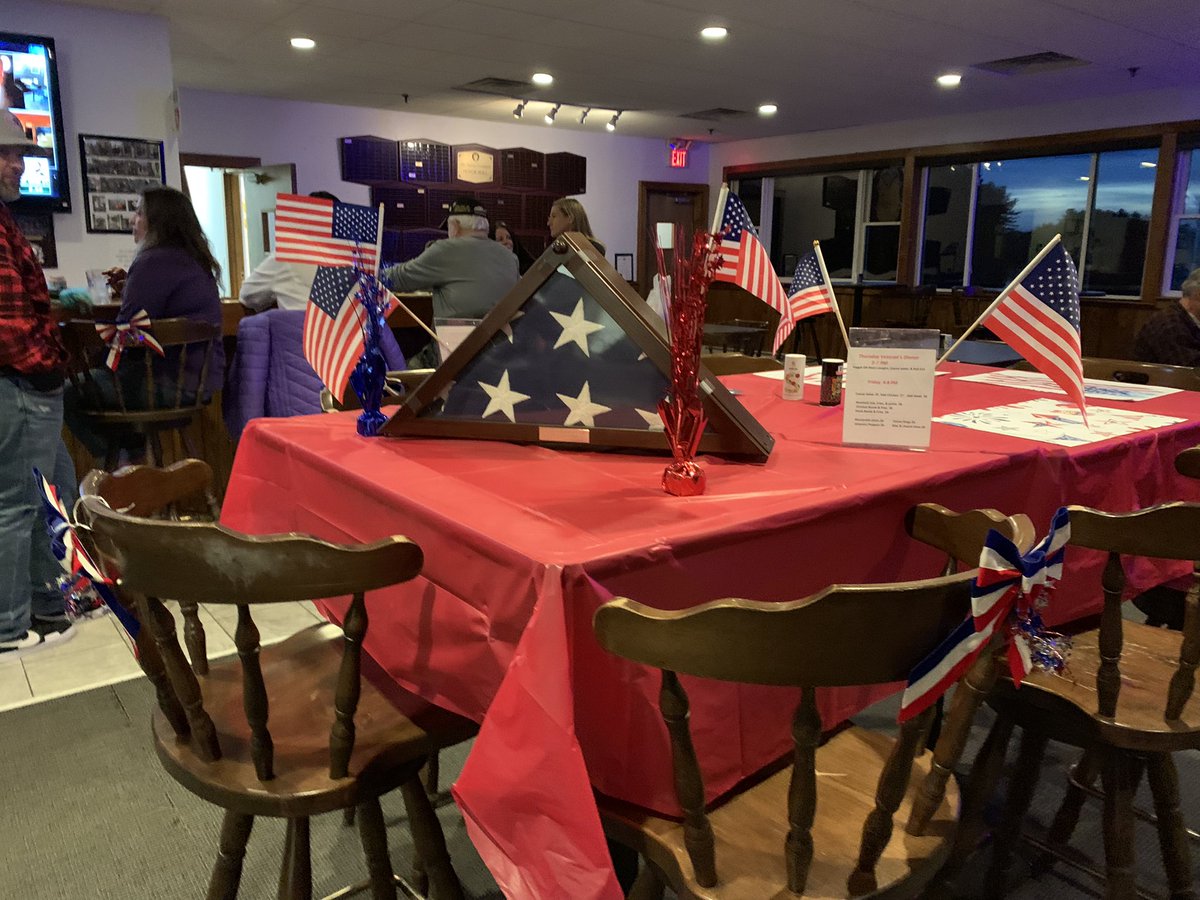 BrenCavanaugh's tweet photo. @JoshDentonNH commander of VFW led a packed &amp; patriotic ceremony to honor veterans  #VeteransDay2021 #portsmouthNH #goodwinpark #PortsmouthNH #VetsPowerUs https://t.co/RFkygbLxSV