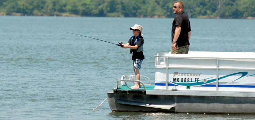 FloatMissouri's tweet photo. Time to catch some fresh fish! 😃🎣 https://t.co/7lqCHyzBZj
