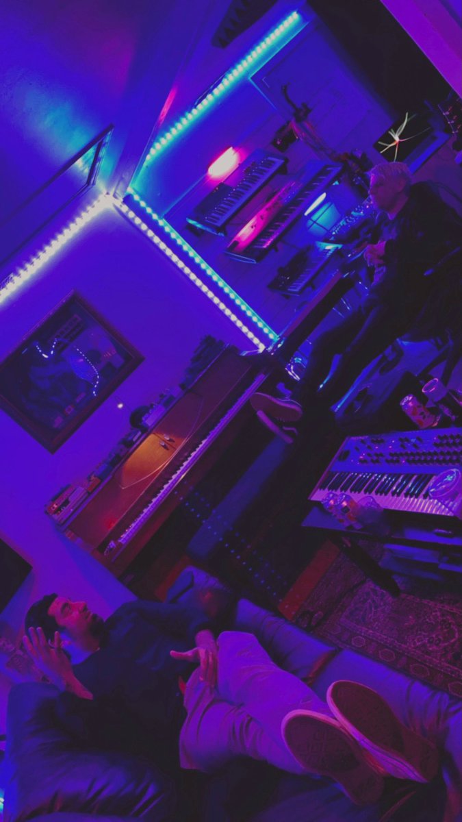 🤜🏼 ††† 🤛🏼