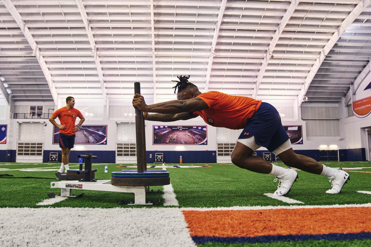 MikeyWallin's tweet photo. GRIND. 

Under Armour x Auburn Football https://t.co/ee0RVBhHwY