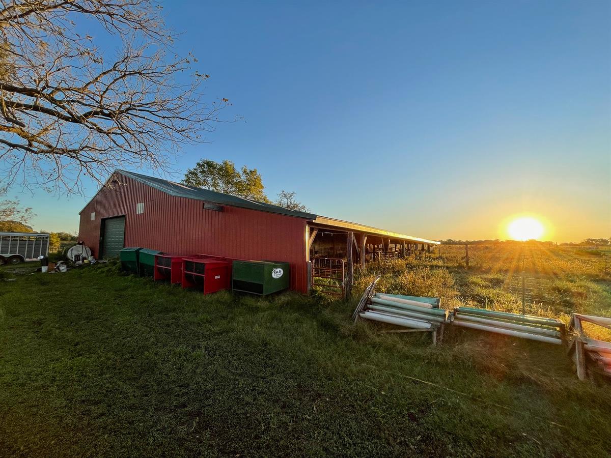 Good Shepherd Ranch in Stockton, MO, is a well-kept cattle #ranch that covers 195.5 +/- acres that is fenced and cross fenced into 30 separate pastures. It also features a gorgeous home that overlooks a beautiful 5 acre lake. Offered by <a href="/haydenoutdoors/">Hayden Outdoors</a>. ow.ly/osNM50GLMWn