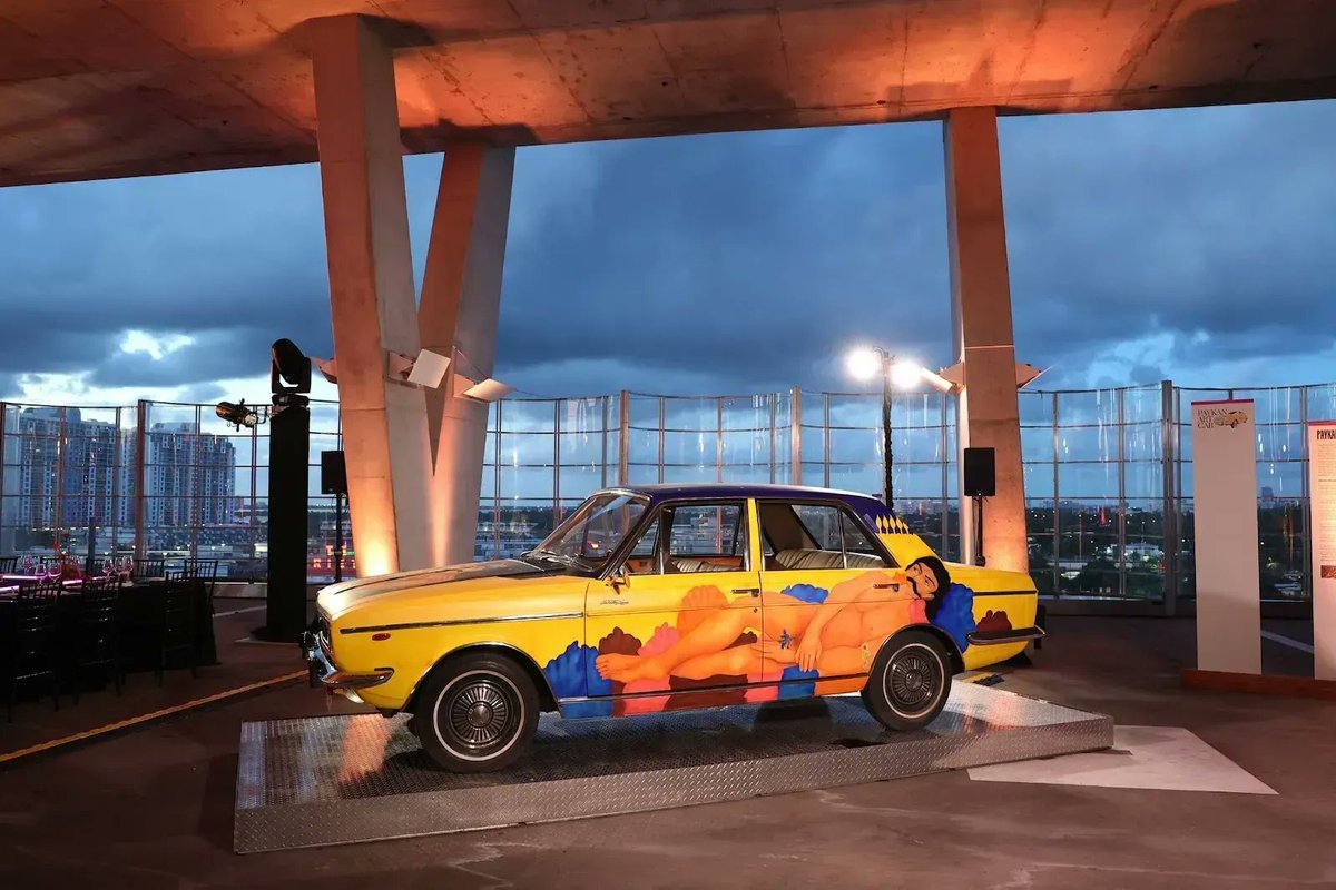 MatteStories's tweet photo. New client alert! @PaykanArtCar, in partnership with @31927_2, is kicking off its Canadian tour, beginning in Toronto from November 24 until December 15. Dates in Montreal, Vancouver, and Edmonton are TBA. #artinprotest #paykanartcar https://t.co/vet3haaAoR