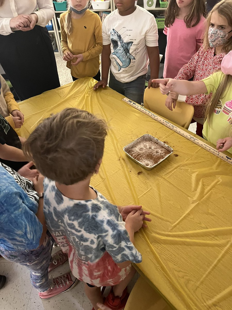AdamsjpJulie's tweet photo. How are craters on the moon made? #science @MPE_Mustangs @burgessmpe @rimaharp #mpesem @jonbonjovi was watching too ! https://t.co/M7ZK5V8qQt