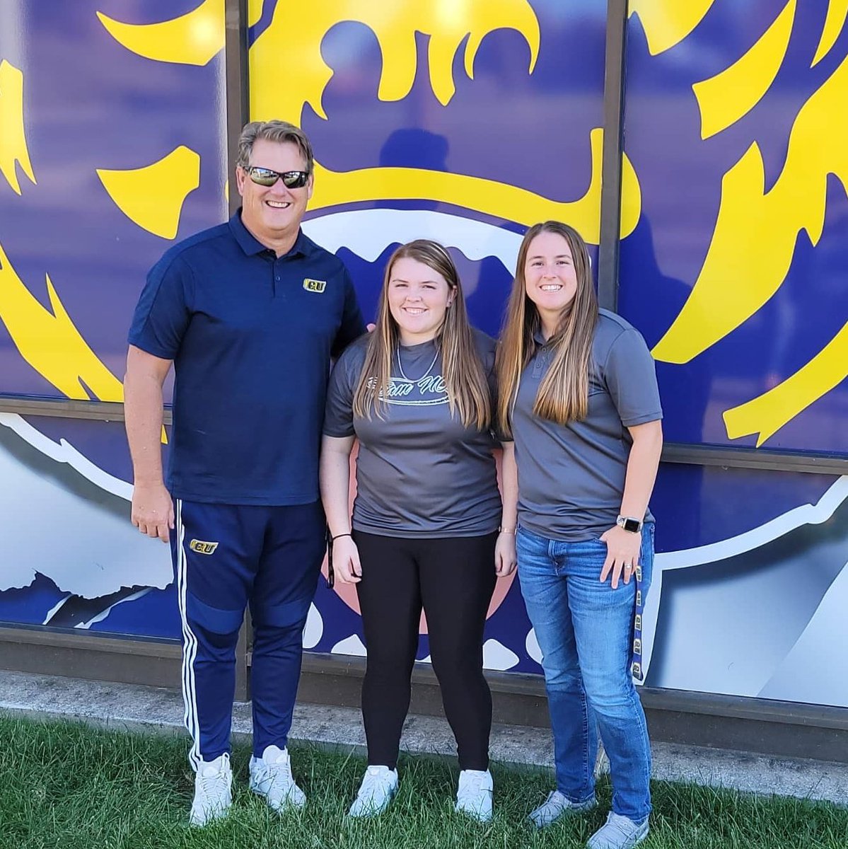 TessaHu37891803's tweet photo. I am excited to announce my verbal commitment to Carolina University Bruins. Thank you to my family, teammates, and all my coaches that helped me along the way! @carolinausball @TeamNC_Kiser @TeamNC_summey @HussBrad @NL_softball https://t.co/5ims3vDDVt