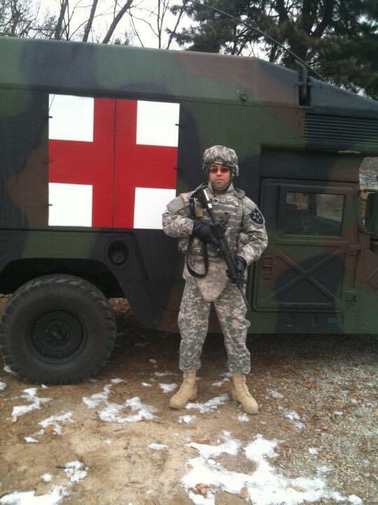 Vet2Med's tweet photo. Happy #VeteransDay to all my brothers and sisters in arms! Honored to be able to #continuetoserve in a new uniform! #VeteransDay2021 #VeteransInMedicine #Vet2Med https://t.co/DY3aaJVfjx