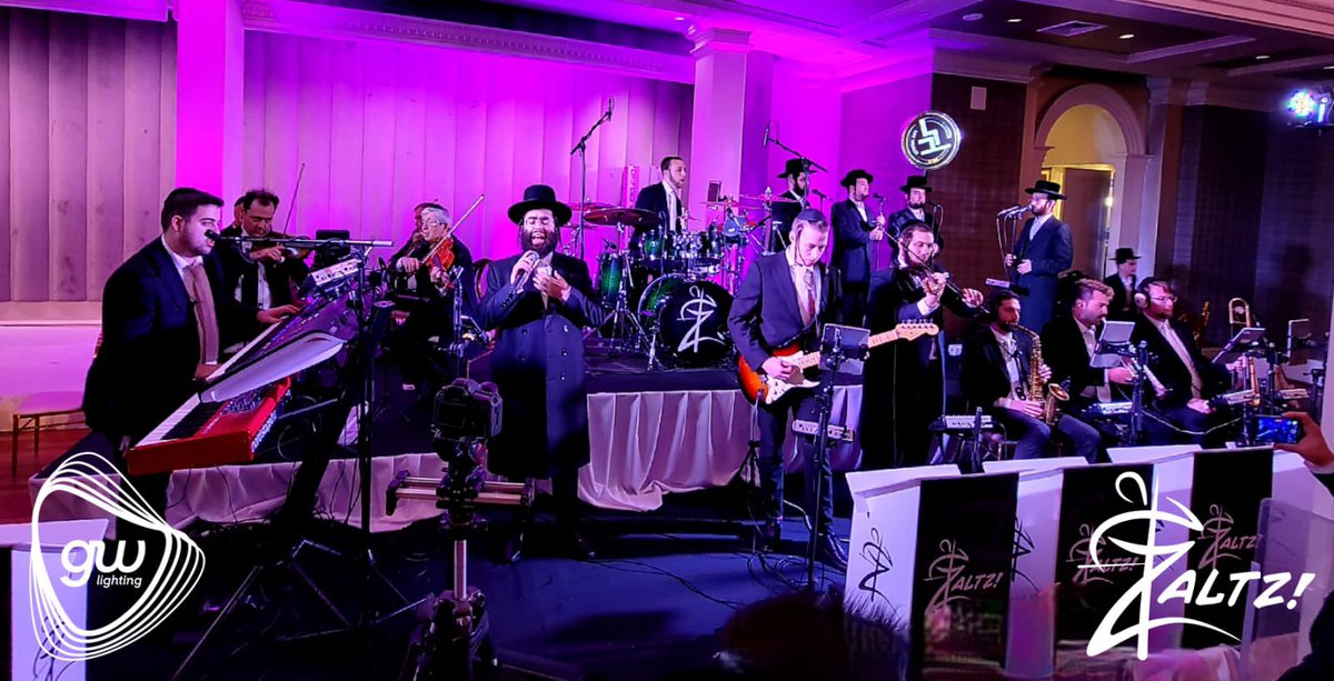 Lev Choir (@levchoir) on Twitter photo Spicing things up with <a href="/zaltzband/">Zaltz Band</a> @shmaya_fischer and #yossiperl last night in @eminenceny! Spicing things up with <a href="/zaltzband/">Zaltz Band</a> @shmaya_fischer and #yossiperl last night in @eminenceny!