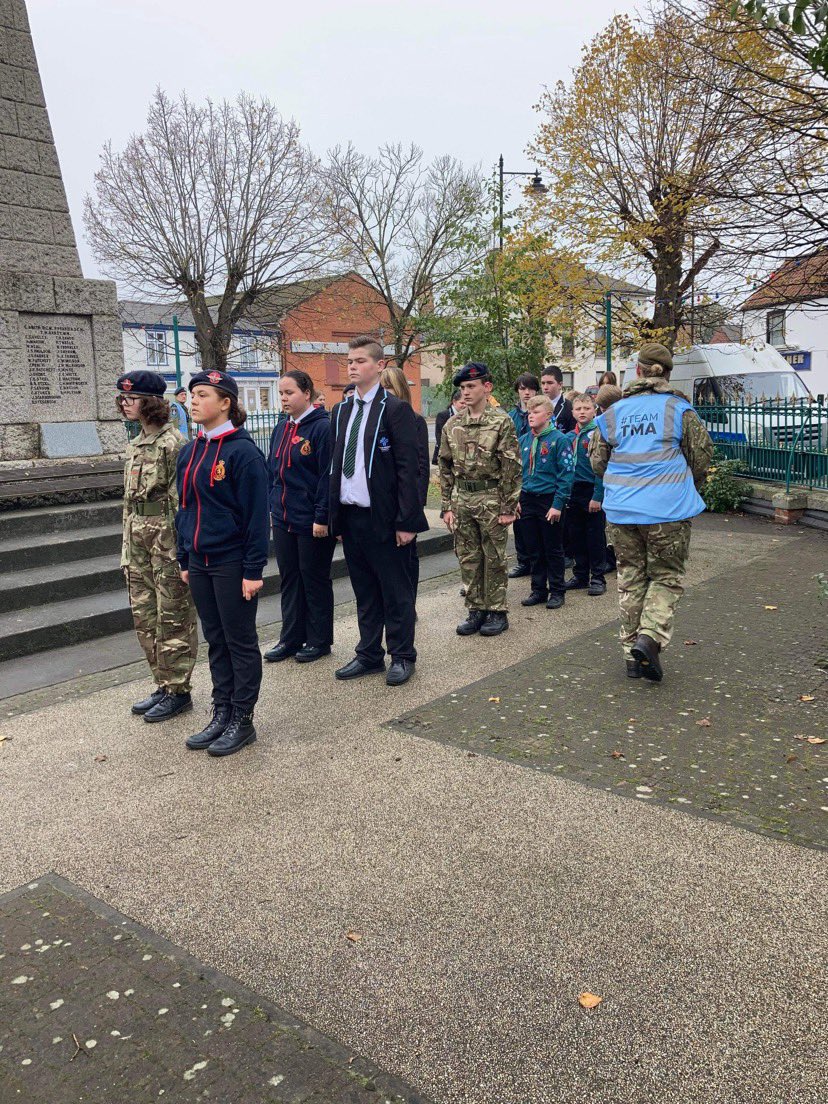 MiddlecottMusic's tweet photo. An amazing turn out of army cadets, scouts, police cadets and @MiddlecottSEMH students today. #teamtma #WeWillRememberThem #proudteacher https://t.co/Zhvt8aMrkz
