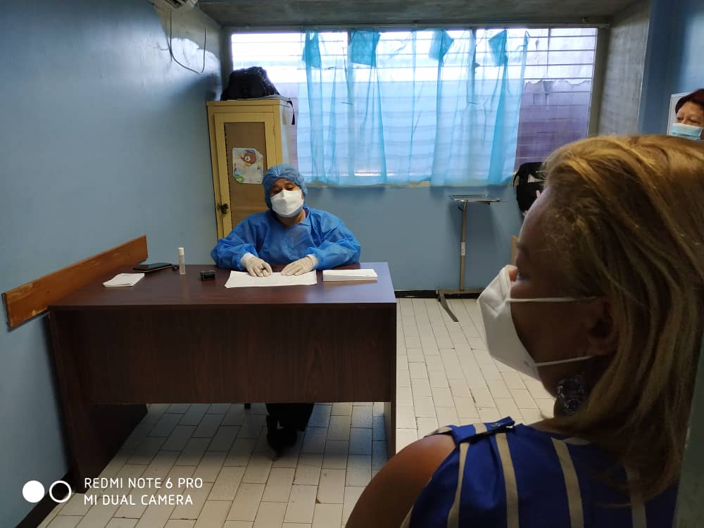 CoroIpasme's tweet photo. @CoroIpasme prestando servicio asistencial en pandemia con las especialidades  de; traumatología, medicina interna, gastroenterología, odontología, ginecología colocación de holter y realización de electrocardiograma dando atención a nuestros afiliados y comunidad. https://t.co/0UJg76fc9y