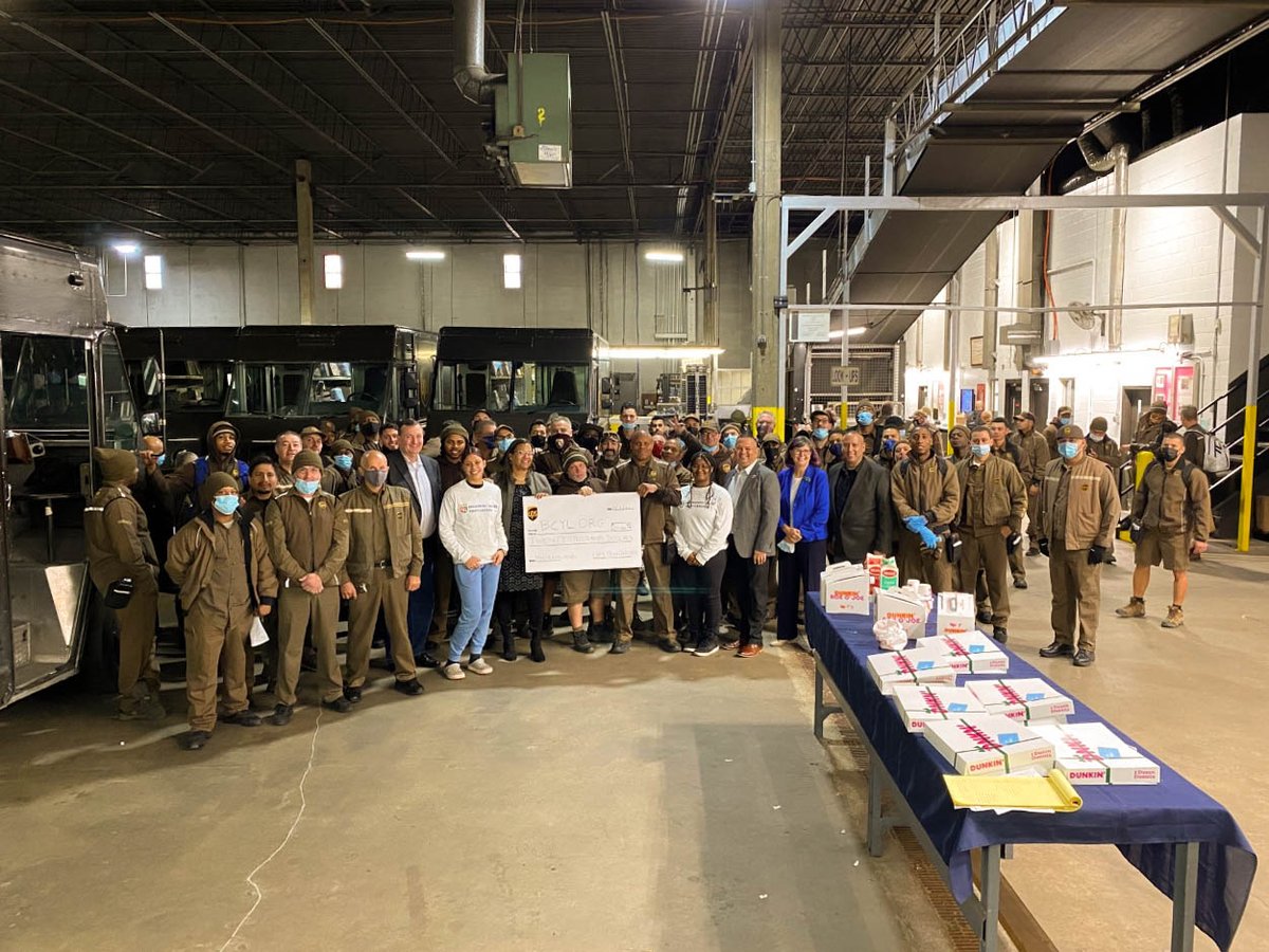 BCYLeaders's tweet photo. Big thank you to the UPS Foundation for presenting BCYL with a check and supporting our programs! https://t.co/GAL12EXrk5