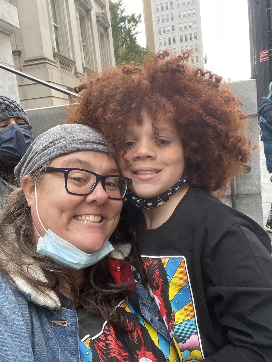 KnittingmommaHD's tweet photo. Jordan and I were out protesting again today. Our kids need busses and our workers need protections. @pistnyc @NYC_ProtectSWD @tomcsheppard @d75council @NYCSchools @nycpa @MarkTreyger718 @HelenRosenthal https://t.co/365zFq04Pa