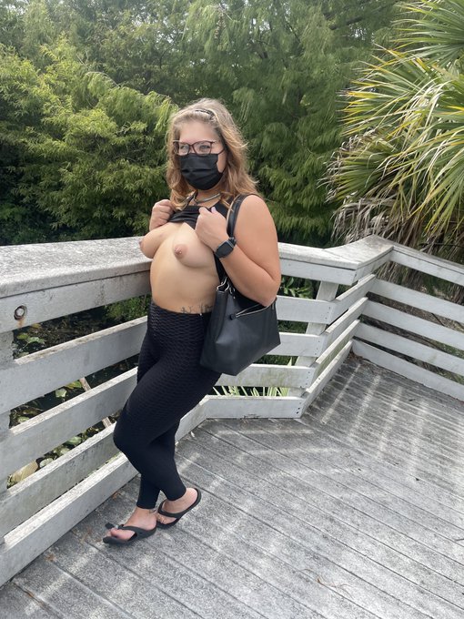 &ldquo;You&rsquo;re so down for nasty it does not make sense.&rdquo;   Oh the lovely things he calls me 🥰 I love being<a href="/tag/blackmen"class="tags"><span>#blackmen</span></a><a href="/tag/nastypig"class="tags"><span>#nastypig</span></a>