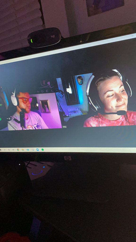 tlcweeklypod's tweet photo. We’re setting up for our first live stream! #LIVE #predictions #aew #AEWFullGear #wrestling #WrestlingLive #WrestlingCommunity https://t.co/6lZkJYGYFA