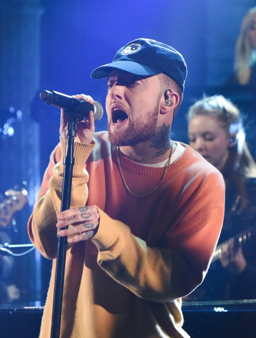 _c_l_o__'s tweet photo. Mac Miller performing Ladders on the Late Show is everything https://t.co/SurelqloUm